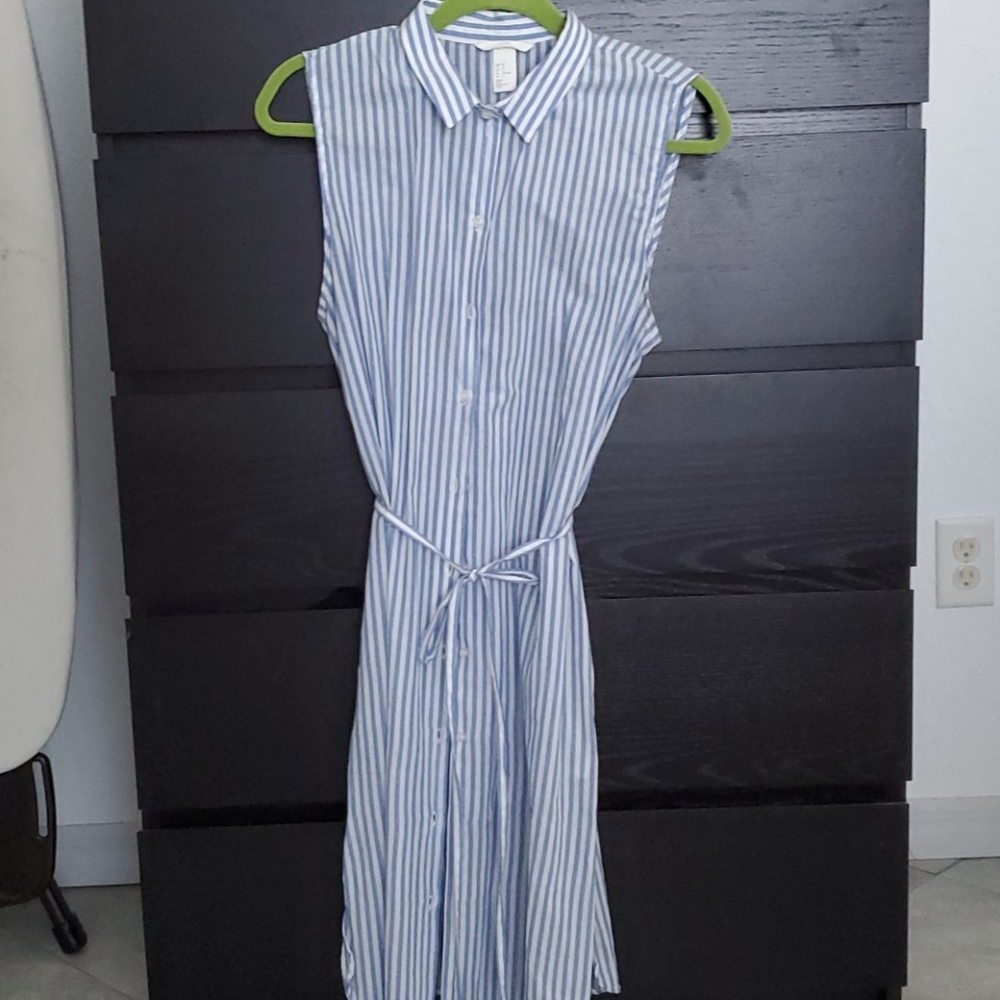 NWOT H&m button down Dress